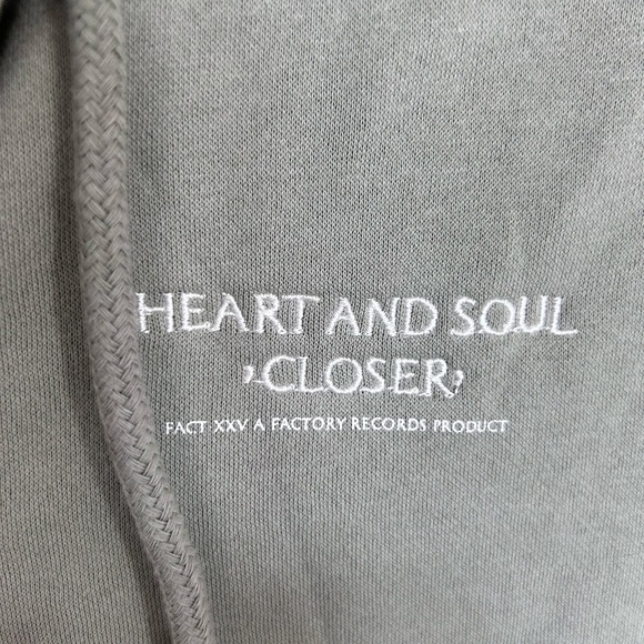 Divided NWT Women’s Sage Green Hoodie

Size L - Picture 3 of 8